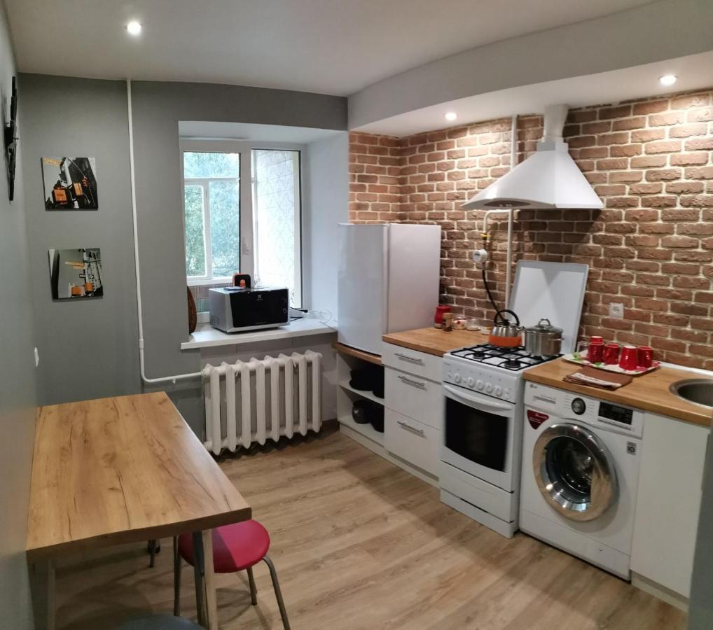 Ferienwohnung Apartament Gayadayenko 4 Pinsk Exterior foto