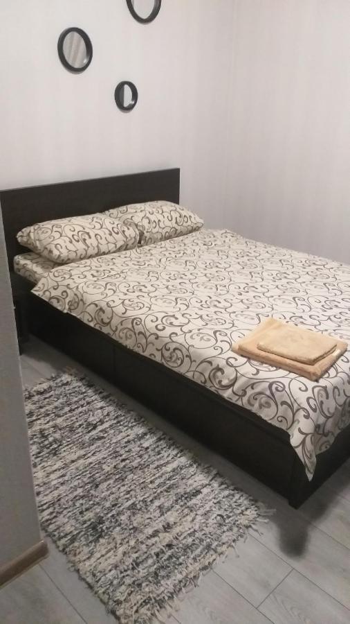 Ferienwohnung Apartament Gayadayenko 4 Pinsk Exterior foto