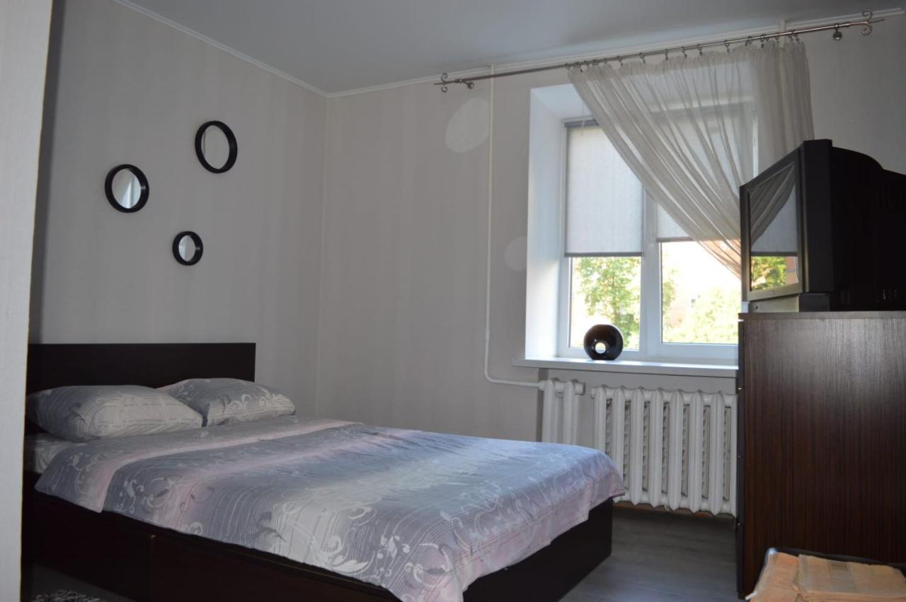 Ferienwohnung Apartament Gayadayenko 4 Pinsk Exterior foto